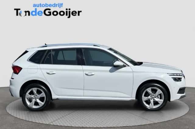 Škoda Kamiq (2019) thumbnail 2