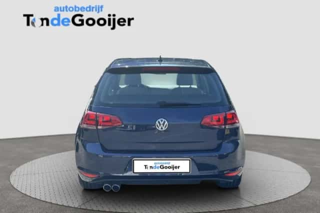 Volkswagen Golf (2013) thumbnail 4