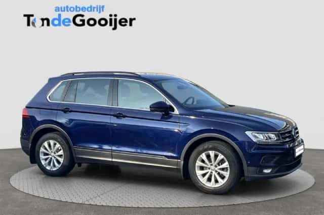 Volkswagen Tiguan (2018) thumbnail 1