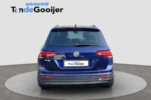 Volkswagen Tiguan (2018) thumbnail 4