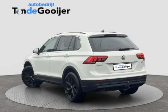 Volkswagen Tiguan (2019) thumbnail 5