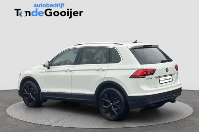 Volkswagen Tiguan (2019) thumbnail 6