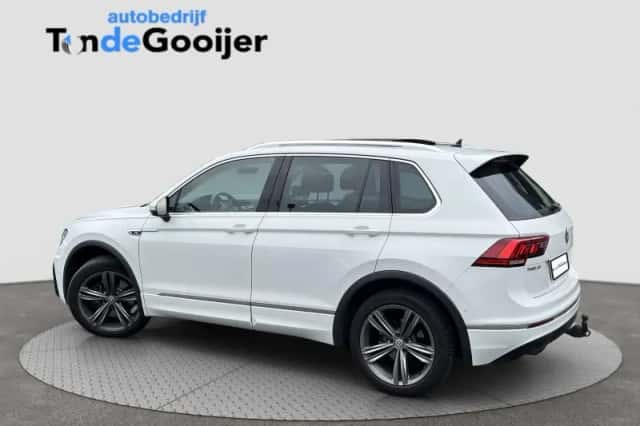 Volkswagen Tiguan (2017) thumbnail 6