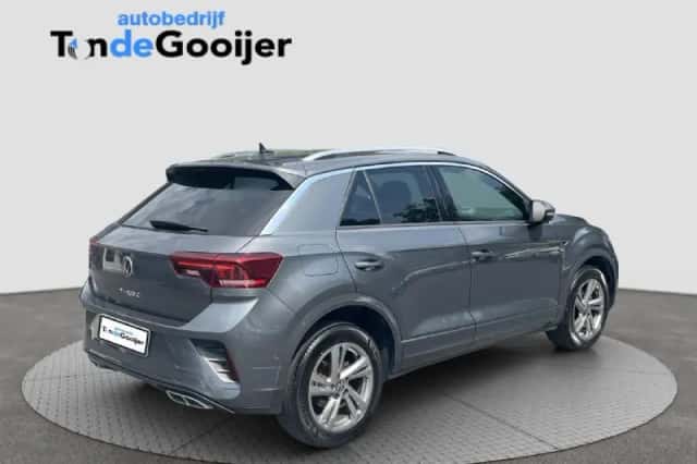Volkswagen T-Roc (2022) thumbnail 3
