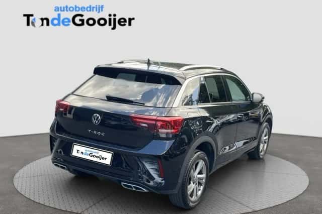 Volkswagen T-Roc (2022) thumbnail 3