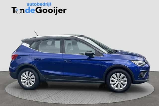 SEAT Arona (2021) thumbnail 2