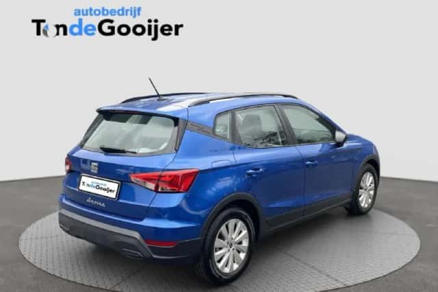 SEAT Arona (2025) thumbnail 3