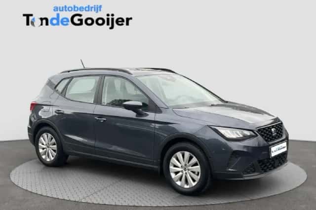 SEAT Arona (2025) thumbnail 1