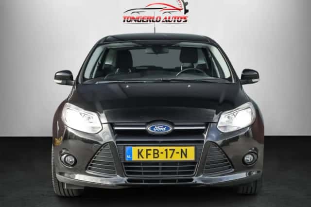 Ford Focus (2014) thumbnail 2
