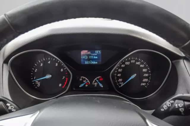 Ford Focus (2014) thumbnail 5