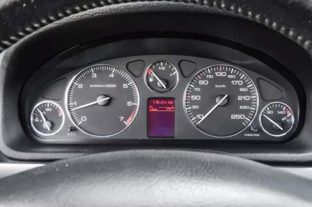 Peugeot 407 (2006) thumbnail 4