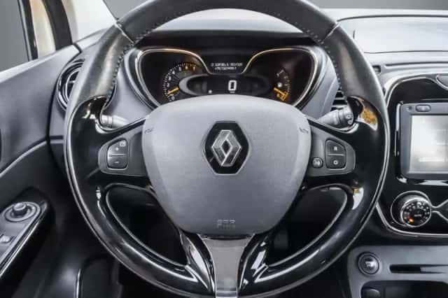 Renault Captur (2016) thumbnail 4