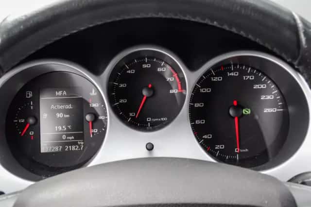 SEAT Altea XL (2011) thumbnail 5
