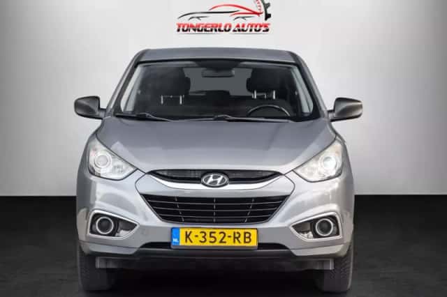 Hyundai ix35 (2011) thumbnail 2