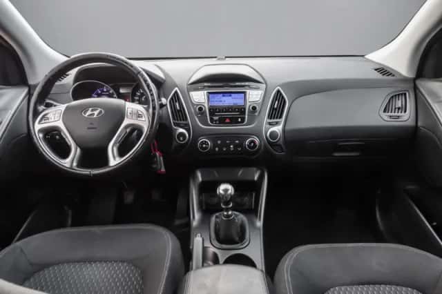 Hyundai ix35 (2011) thumbnail 3
