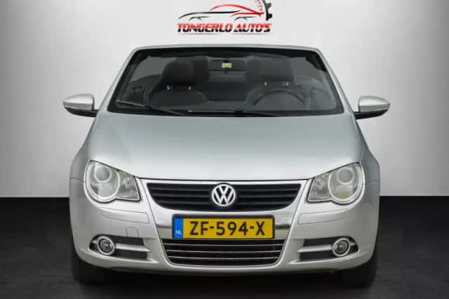Volkswagen Eos (2008) thumbnail 2