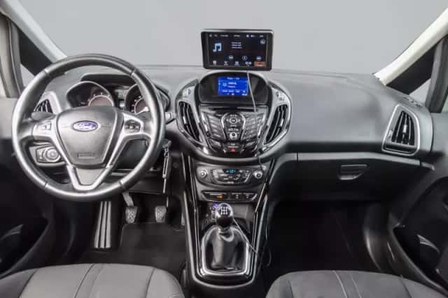 Ford B-Max (2017) thumbnail 3