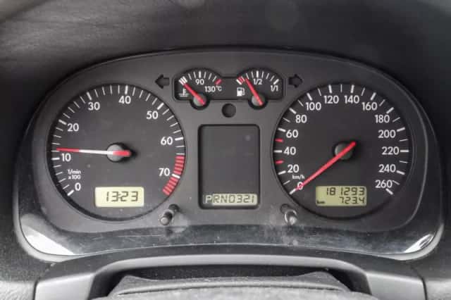 Volkswagen Golf (1998) thumbnail 4