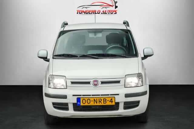 Fiat Panda (2010) thumbnail 2