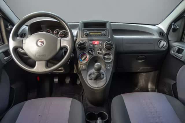 Fiat Panda (2010) thumbnail 3