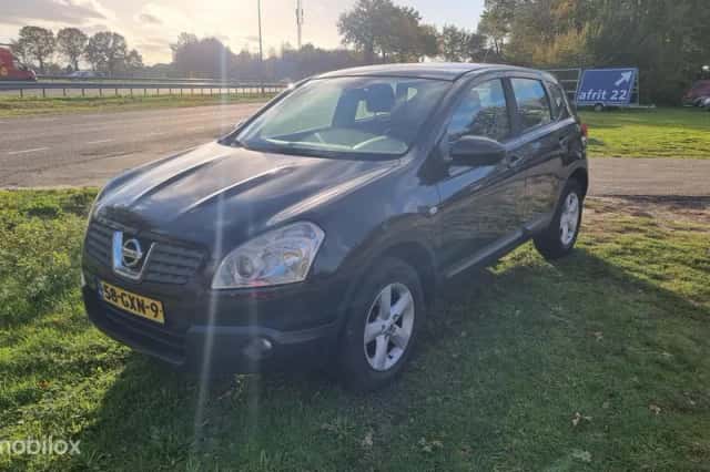 Nissan Qashqai (2008) thumbnail 2