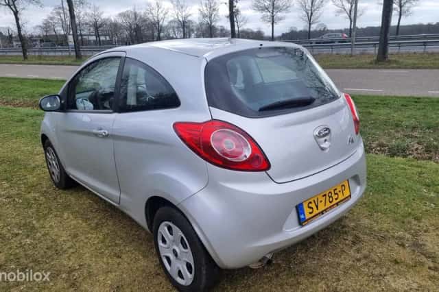 Ford Ka (2012) thumbnail 3