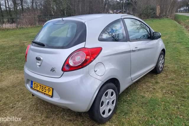 Ford Ka (2012) thumbnail 4