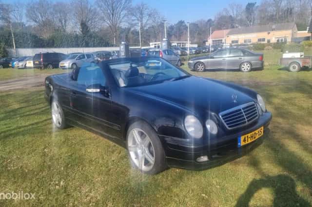 Mercedes-Benz CLK-Klasse (2001) thumbnail 2