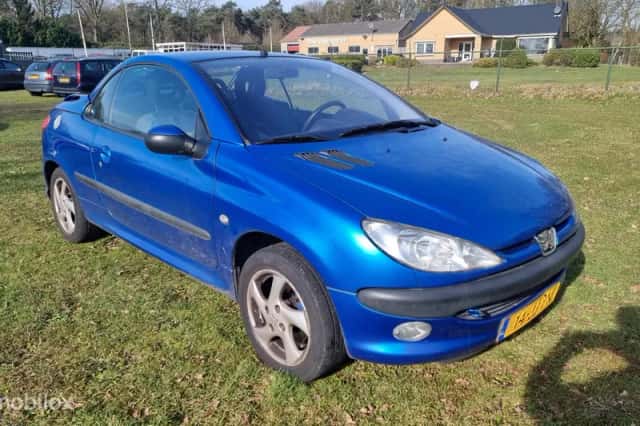 Peugeot 206 (2002) thumbnail 5