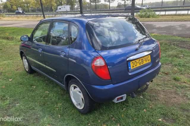 Daihatsu Sirion (2000) thumbnail 4
