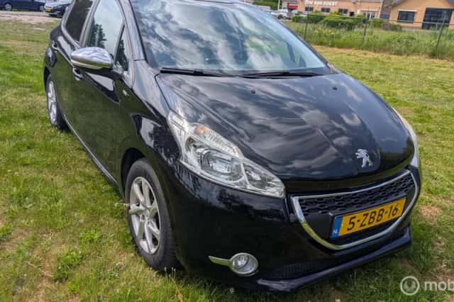 Peugeot 208 (2014) thumbnail 1
