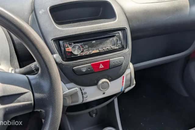Citroën C1 (2008) thumbnail 5
