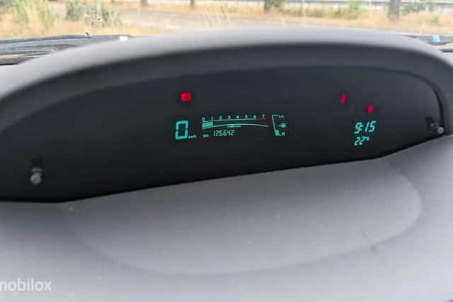 Toyota Yaris (2010) thumbnail 5