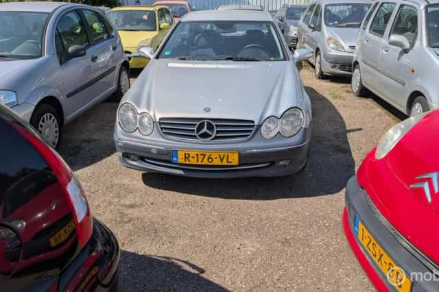 Mercedes-Benz CLK-Klasse (2004) thumbnail 1
