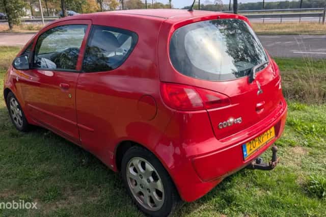 Mitsubishi Colt (2005) thumbnail 4