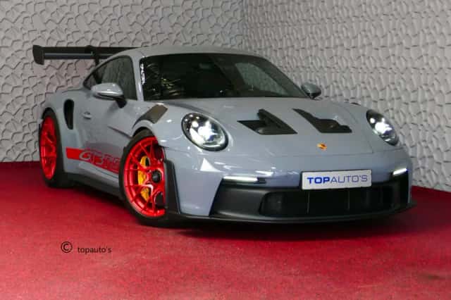 Porsche 911 (2023) thumbnail 1