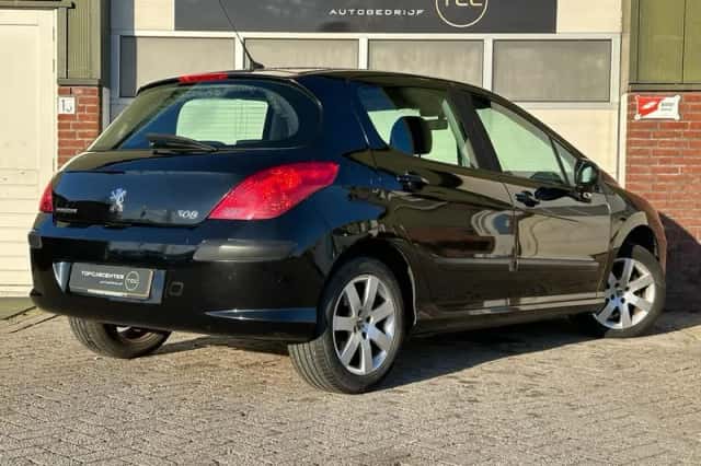 Peugeot 308 (2007) thumbnail 6