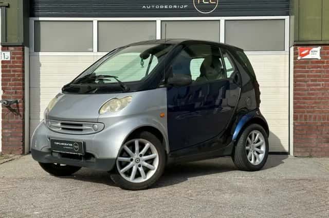 Smart ForTwo (2004) thumbnail 3