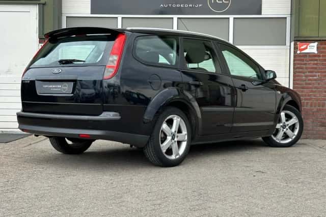 Ford Focus (2006) thumbnail 6