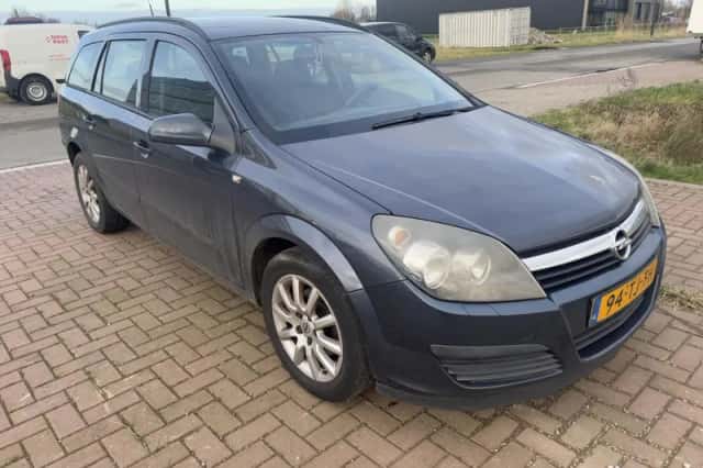 Opel Astra (2006) thumbnail 1