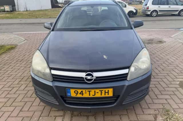 Opel Astra (2006) thumbnail 2