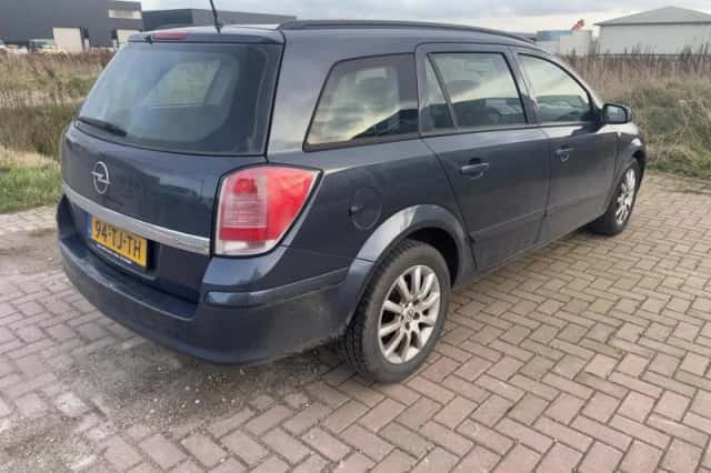 Opel Astra (2006) thumbnail 6