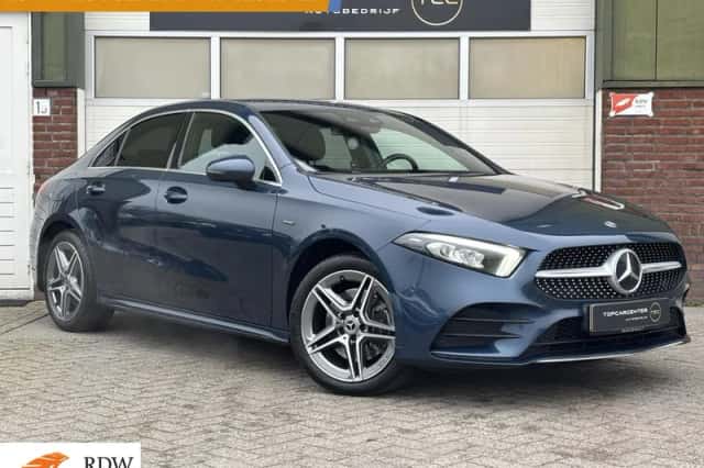Mercedes-Benz A-Klasse (2020) thumbnail 1