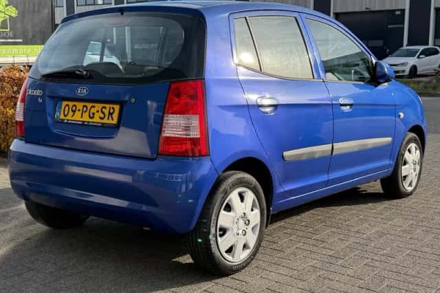 Kia Picanto (2004) thumbnail 4