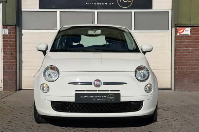 Fiat 500 (2010) thumbnail 2