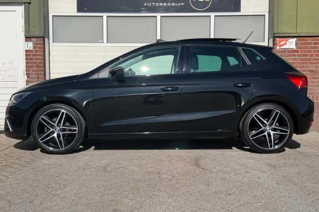 SEAT Ibiza (2018) thumbnail 4