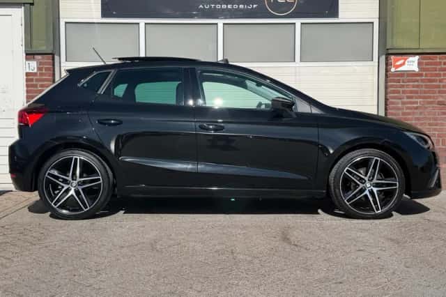 SEAT Ibiza (2018) thumbnail 5