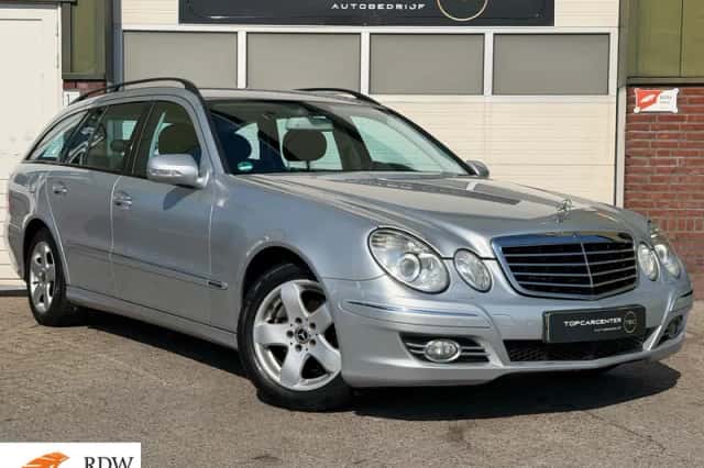 Mercedes-Benz E-Klasse (2008) thumbnail 1