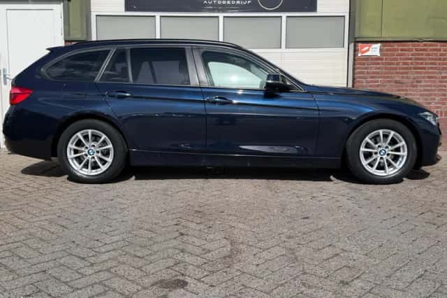 BMW 3-Serie (2017) thumbnail 5