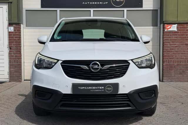 Opel Crossland (2017) thumbnail 2